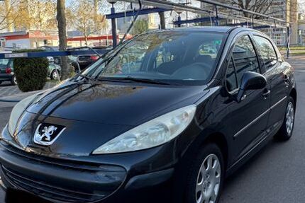 Peugeot 207 185.000 km 1.800 &euro; Mannheim 68159