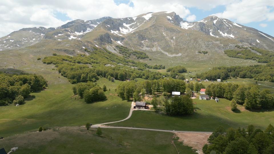 Einfamilienhaus Ottweiler - 12 Zimmer, 320 m&sup2;, 650.000&euro; | Angebot:26951538