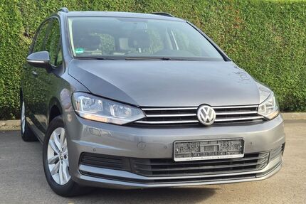 VW Touran 90.000 km 16.900 € Essen 45356