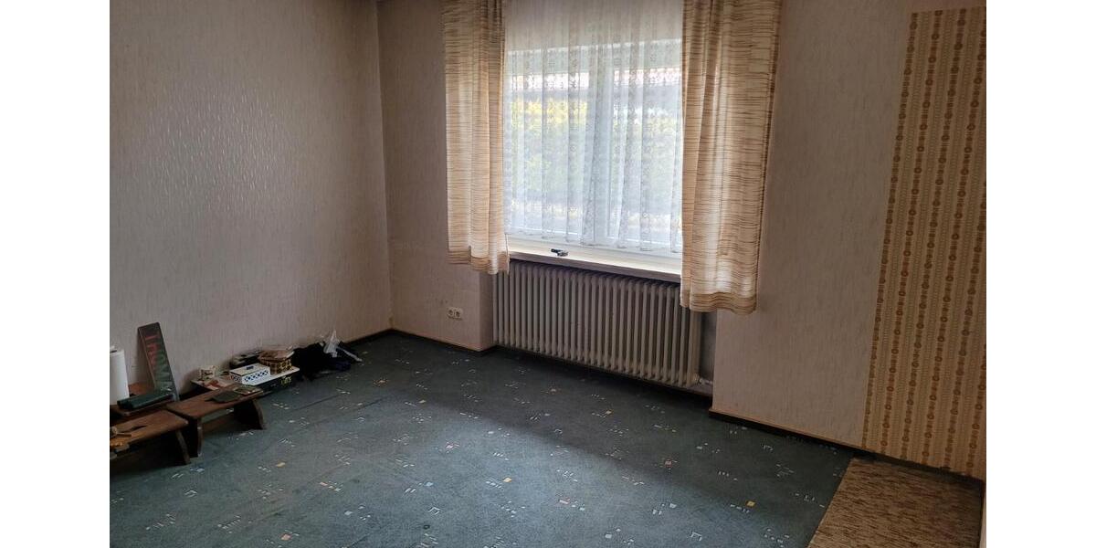 Einfamilienhaus Oberleichtersbach - 8 Zimmer, 211 m&sup2;, 189.000&euro; | Angebot:26433635