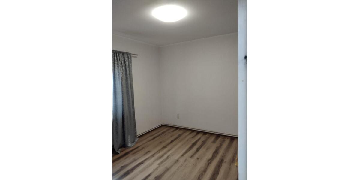 Einfamilienhaus Mücke - 5 Zimmer, 105 m&sup2;, 670&euro; | Angebot:25514701