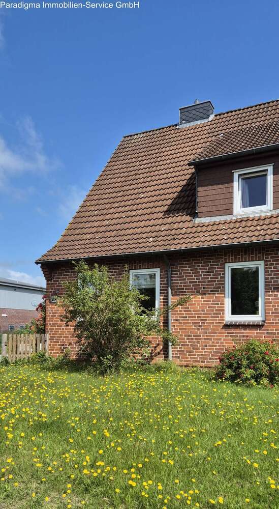 Haus zum Kaufen in Preetz 298.000 € 195 m²