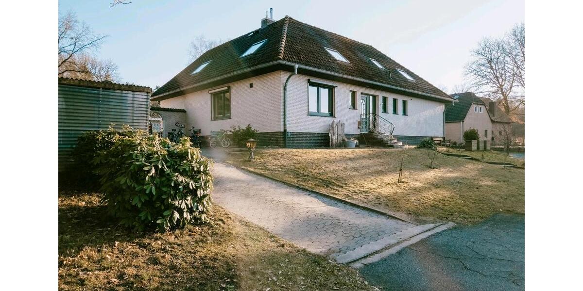 Einfamilienhaus Bispingen - 11 Zimmer, 250 m&sup2;, 589.000&euro; | Angebot:26300011
