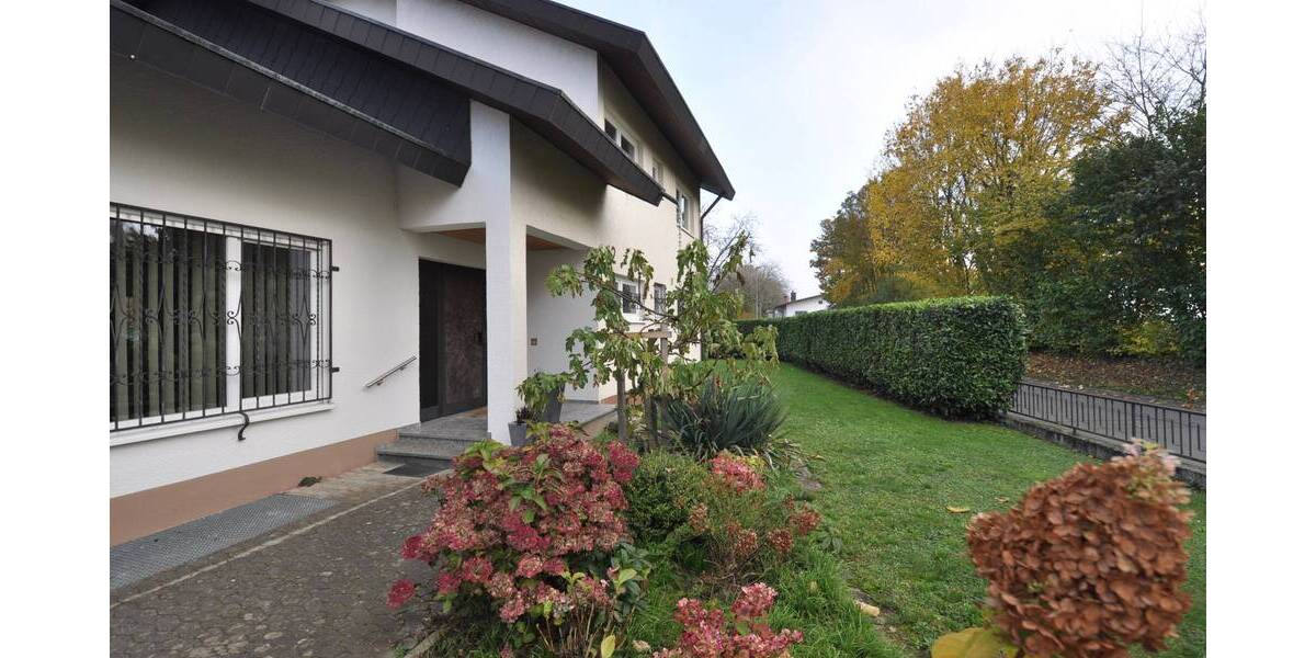 RESERVIERT !!!! - großzügiges Familienhaus nahe Freiburg 7 zimmer