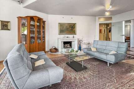 Wohnung zum Kaufen in Delmenhorst 369.000 € 170 m² 5 zimmer