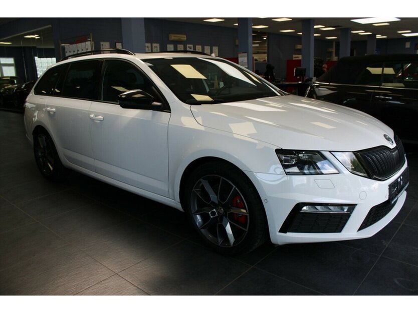 Octavia RS 2,0 TSI Combi DSG - Panorama