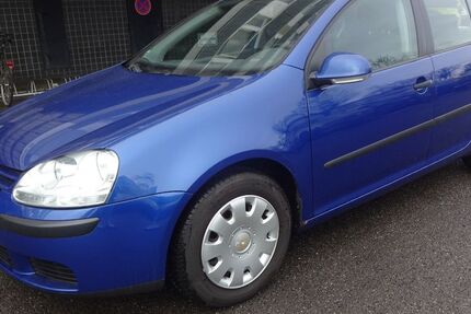 VW Golf 232.000 km 2.600 &euro; Berlin 12249