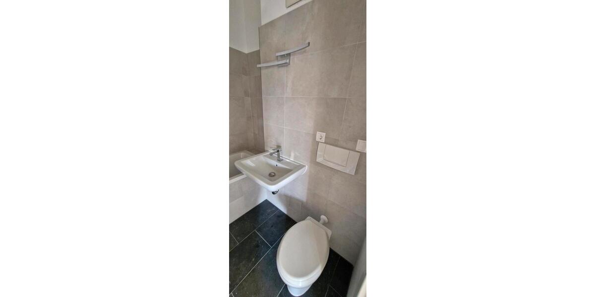 renovierte Wohnung zu verkaufen 2 zimmer