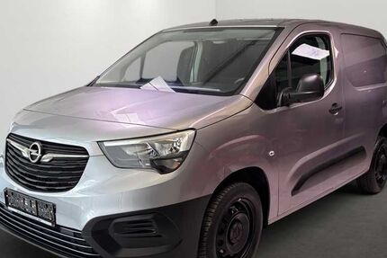 Opel Combo 50.000 km 15.890 &euro; München 80339