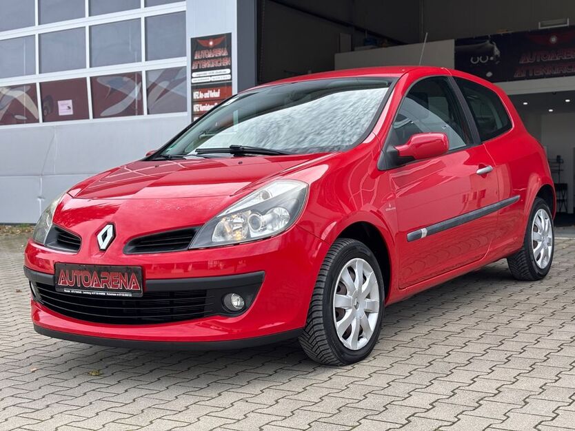 Renault Clio 53.000 km 6.490 € Attenkirchen 85395