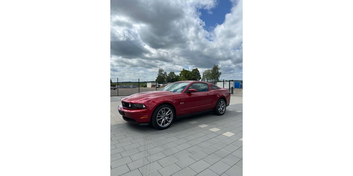 Ford Mustang 3.600 km 32.500 &euro; Illertissen 89257
