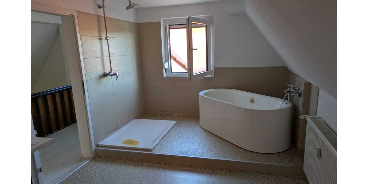 Gemünden a. Main, Resthof mit ELW - Bauernhaus, Landhaus Gemünden a. Main Gemarkung Wernfeld | Angebot:26505724