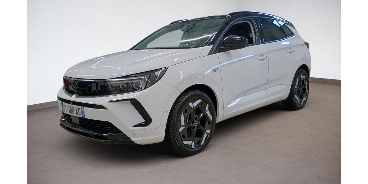 Opel Grandland (X) 4.170 km 28.985 &euro; Marktredwitz 95615