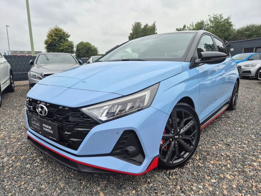 i20