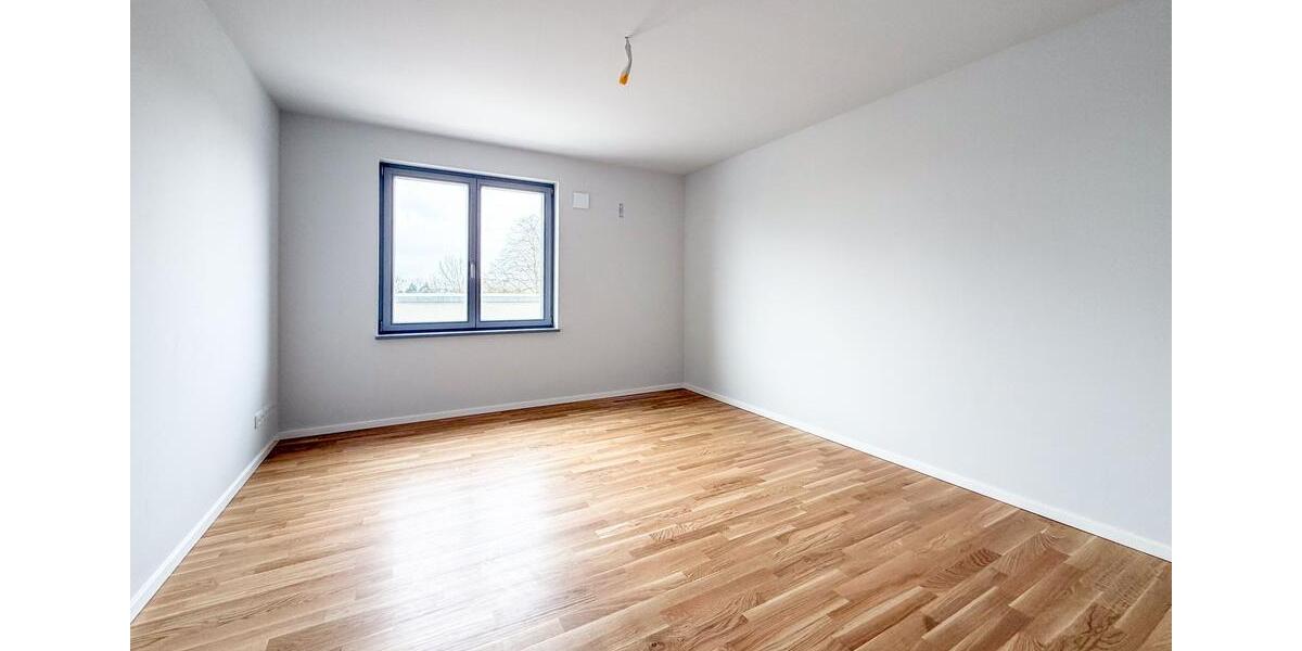 Einfamilienhaus Nauen - 3 Zimmer, 108 m&sup2;, 1.349&euro; | Angebot:26633850