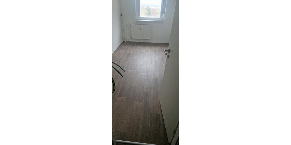 Etagenwohnung Gräfenhainichen - 3 Zimmer, 69 m&sup2;, 353&euro; | Angebot:25751597