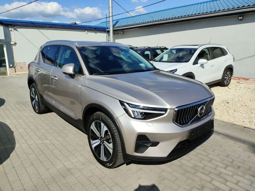 XC40