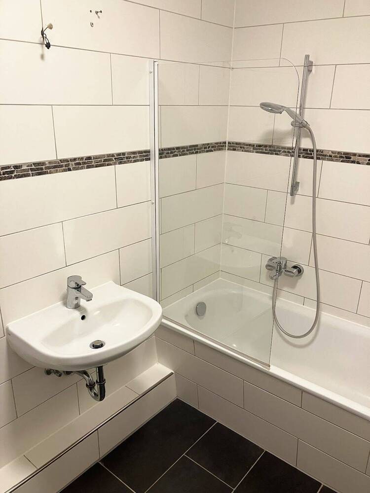 Ihr Zuhause mit Balkon-Fernblick ins Grüne! 2 Zimmer, guter Schnitt, Wannenbad, Abstellraum, Aufzug
