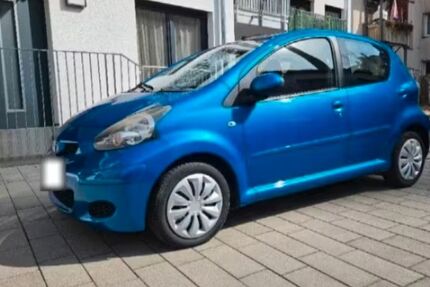 Toyota Aygo (X) 121.000 km 2.400 &euro; Nürnberg 90429
