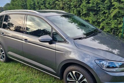 VW Touran 87.500 km 27.500 &euro; Dedelstorf 29386