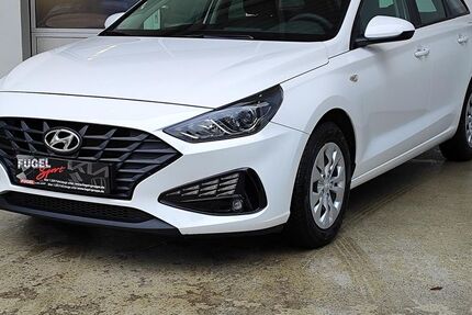 Hyundai i30 31.200 km 15.499 € Oberlungwitz 09353