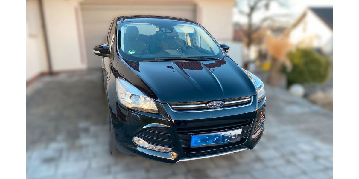 Ford Kuga 198.000 km 9.500 &euro; Hosenfeld 36154