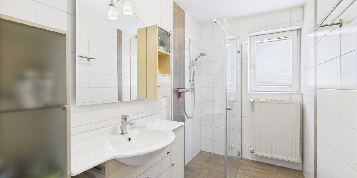 Einfamilienhaus Großeibstadt - 7 Zimmer, 155 m&sup2;, 287.000&euro; | Angebot:24035457