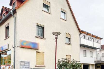 Haus zum Kaufen in Erlenbach am Main 1.090.000 € 315 m² 10 zimmer