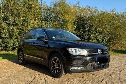 VW Tiguan 132.000 km 15.900 € Oldenburg 26123