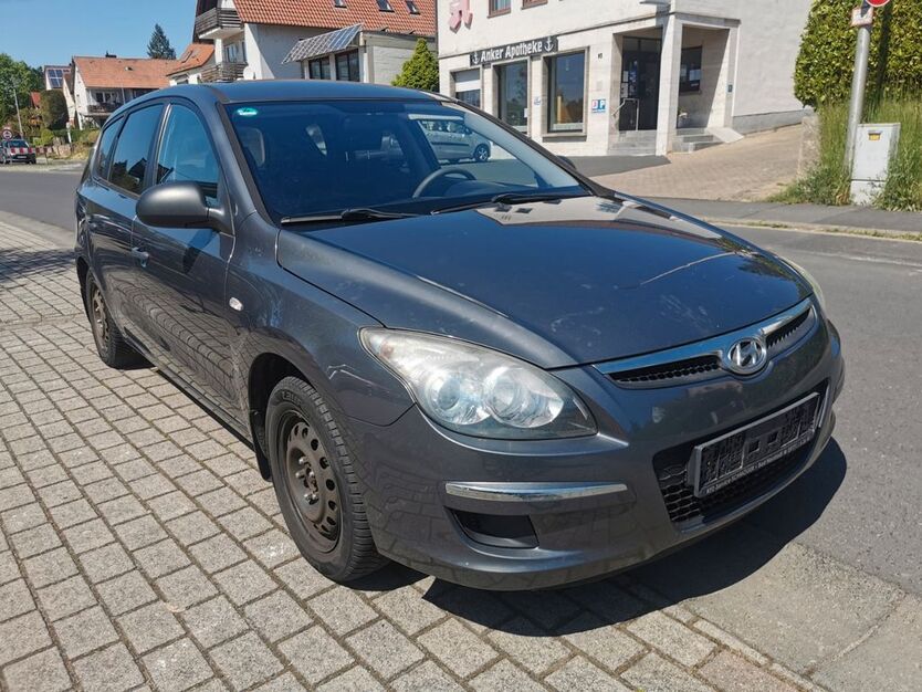 Hyundai i30 205.000 km 1.490 € Niederwerrn 97464