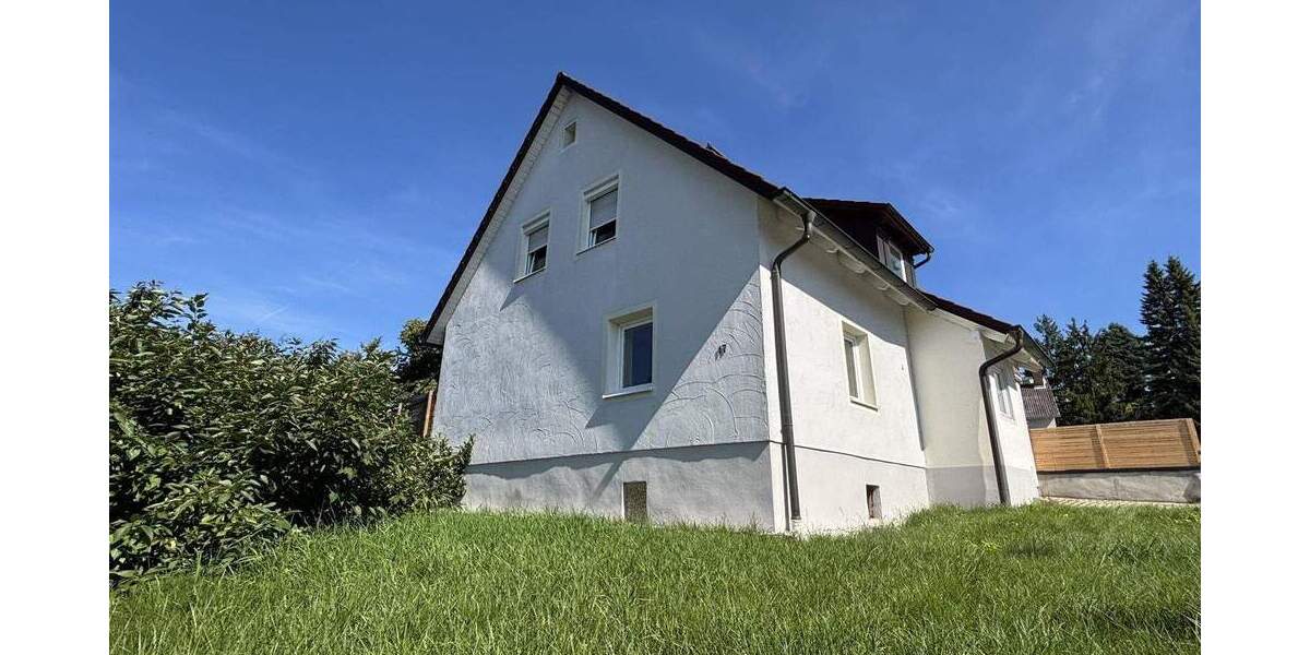 Einfamilienhaus Wackersdorf - 6 Zimmer, 130 m&sup2;, 245.000&euro; | Angebot:25674585