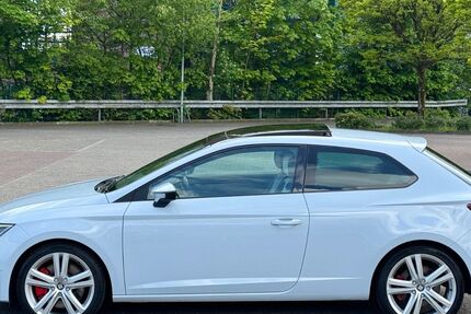 Seat Leon 192.000 km 9.890 &euro; Remscheid 42897