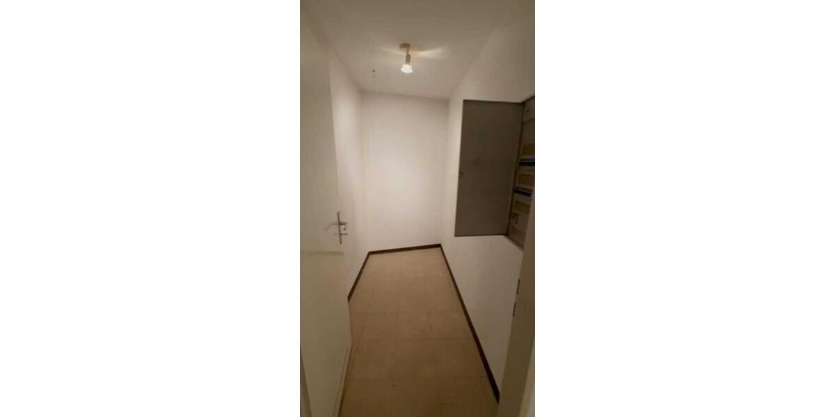 Dachgeschoßwohnung Lüneburg Goseburg-Zeltberg - 2 Zimmer, 50 m&sup2;, 250&euro; | Angebot:25106758