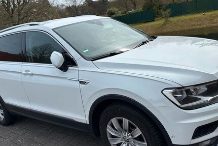 VW Tiguan 175.312 km 17.000 &euro; Zeven 27404