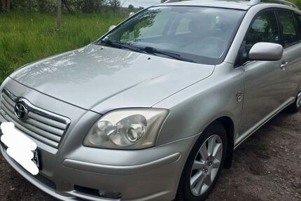 Toyota Avensis 286.500 km 1.350 &euro; Verden 27283