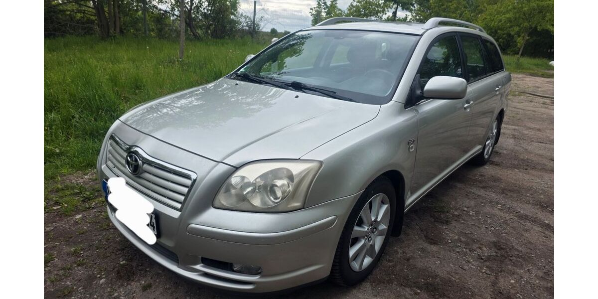 Toyota Avensis 286.500 km 1.350 &euro; Verden 27283
