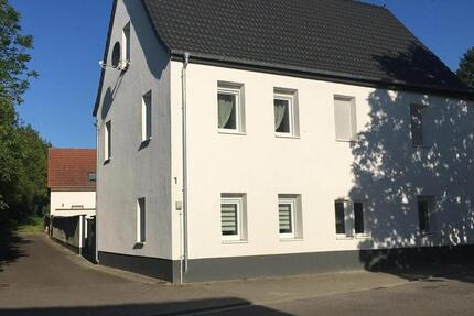 Modernes Einfamilienhaus mit Garten, Hof, Carport zur Miete 4 zimmer