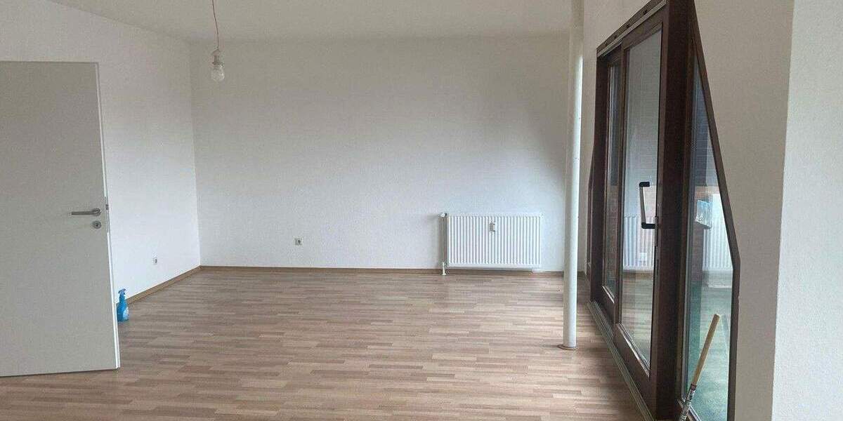 Helle 3-Zimmer-Wohnung in zentraler Lage inkl. Garage - Blumenthal - WG-geeignet 3 zimmer