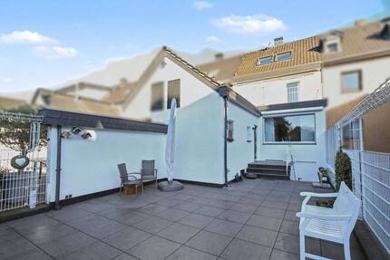 Haus Moers Hülsdonk - 5 Zimmer, 345.000&euro; | Angebot:26331541