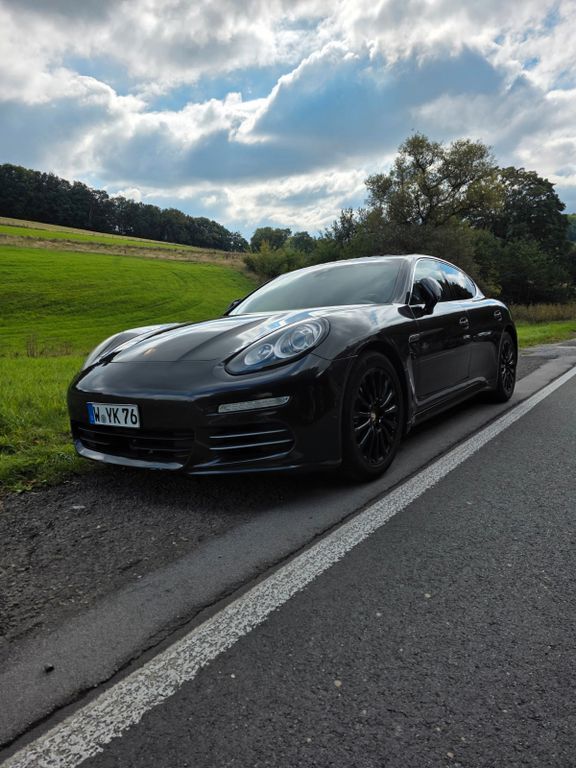 Porsche Panamera 217.000 km 33.999 € Wuppertal 42329