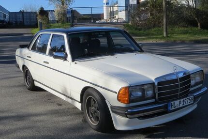 Mercedes-Benz 200 172.000 km 6.850 &euro; Pansdorf 23689