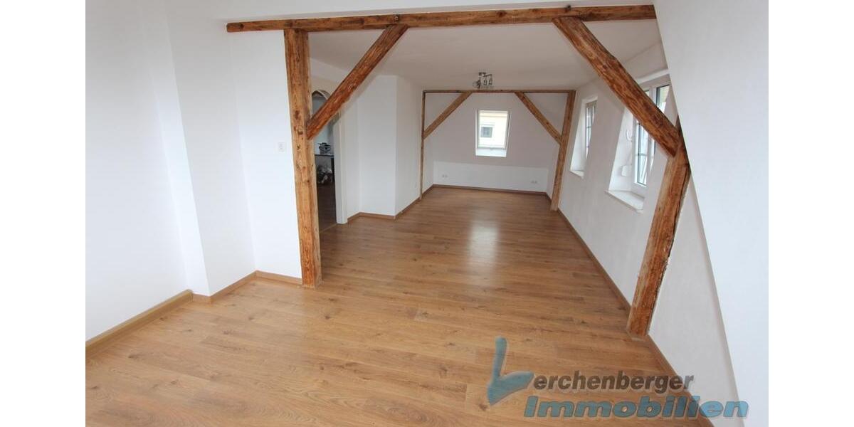 Dachgeschoßwohnung Plattling - 2 Zimmer, 80 m&sup2;, 650&euro; | Angebot:26424662