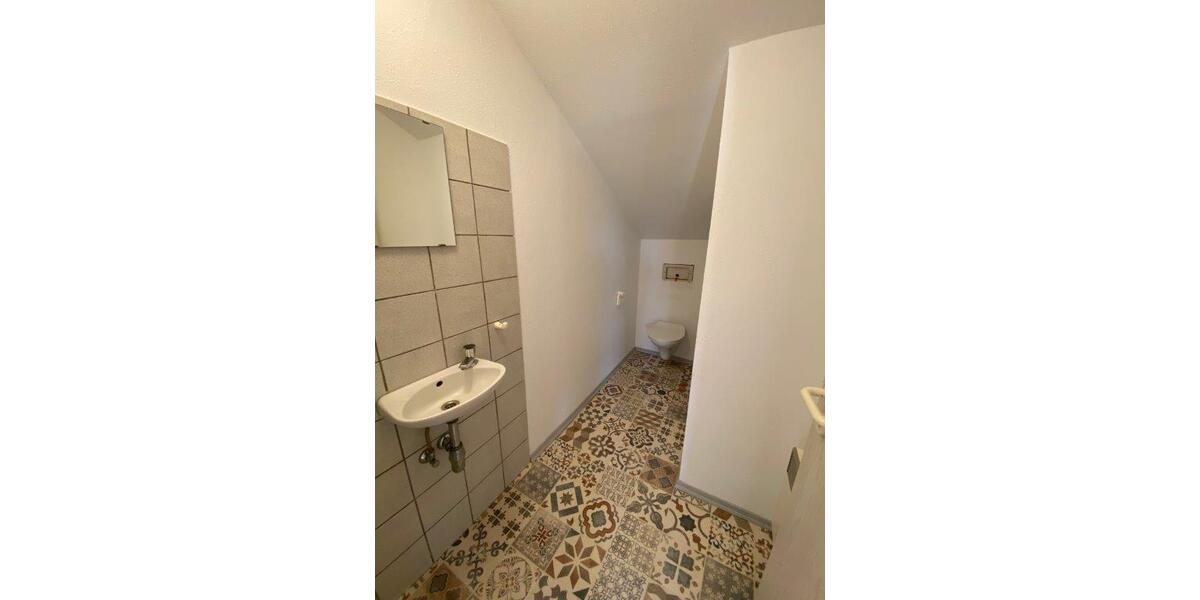 Dachgeschoßwohnung Mörlenbach - 2 Zimmer, 70 m&sup2;, 640&euro; | Angebot:25902133