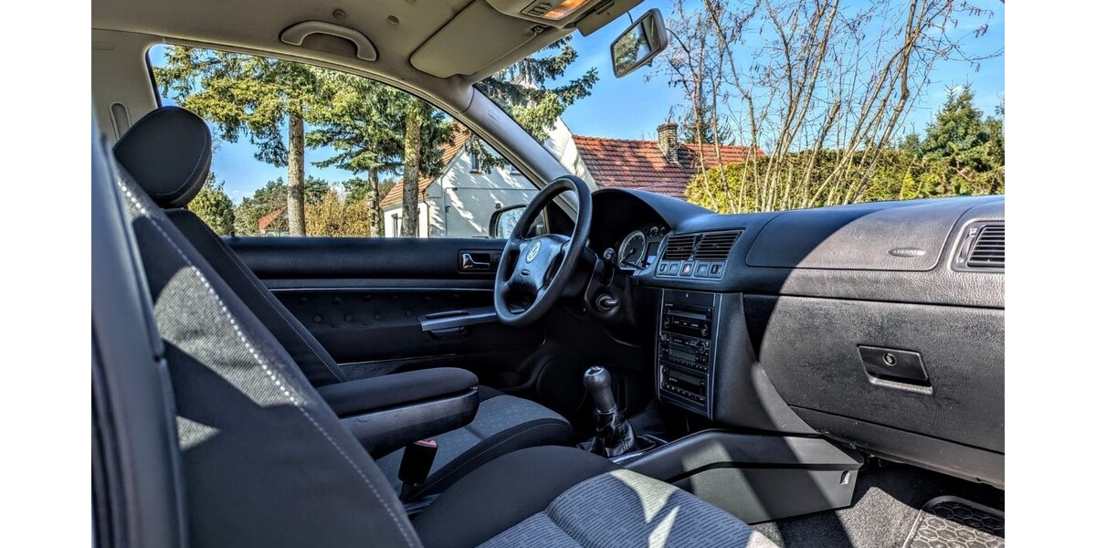 VW Golf 214.503 km 1.999 &euro; Hähnichen 02923