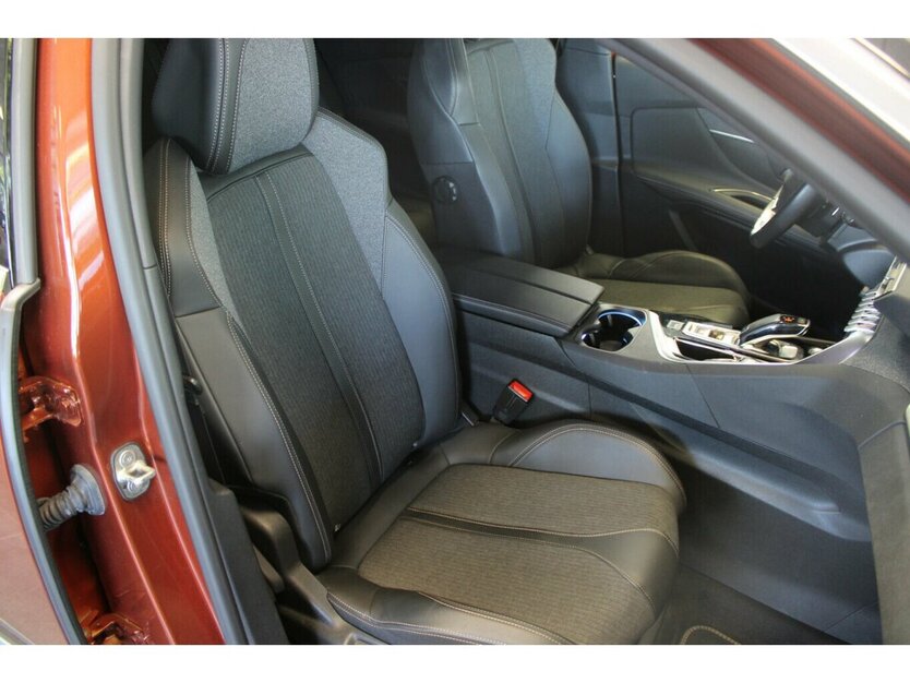 Peugeot 3008 1.5 GT Line 73.030 km 17.980 € Euskirchen 53881