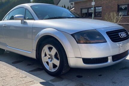 Audi TT 306.000 km 1.250 € Duisburg 47239