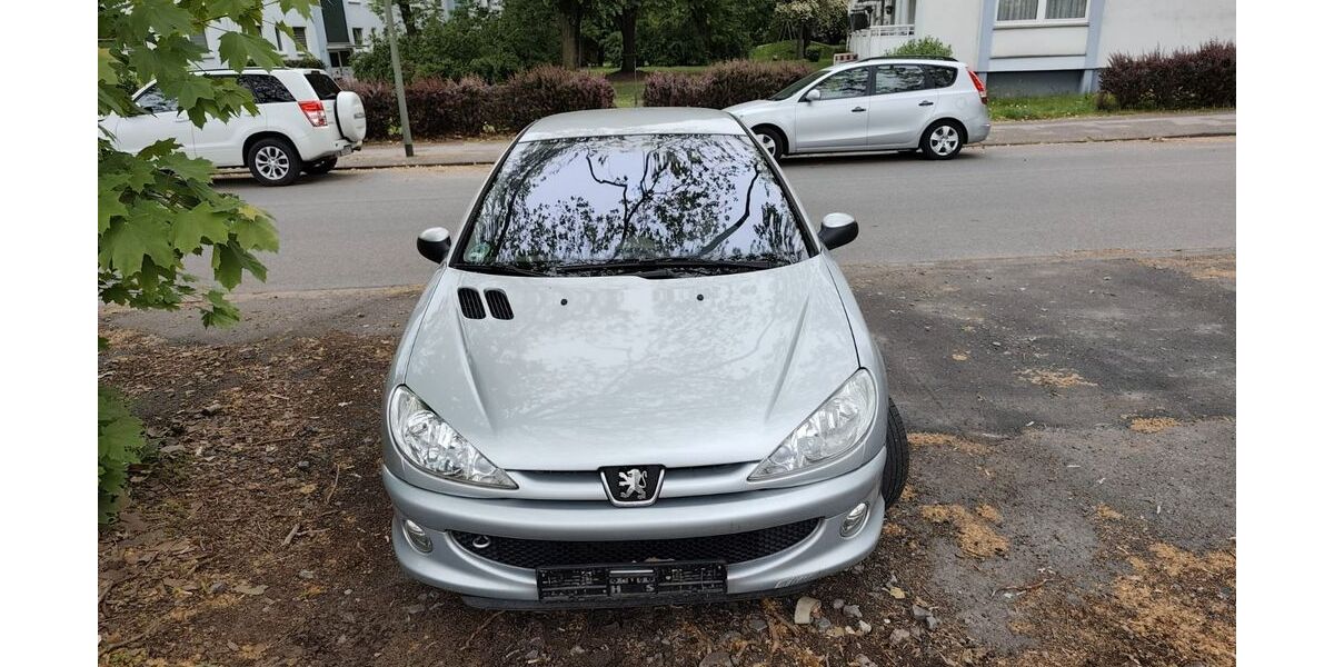 Peugeot 206 195.246 km 899 &euro; Duisburg 47226