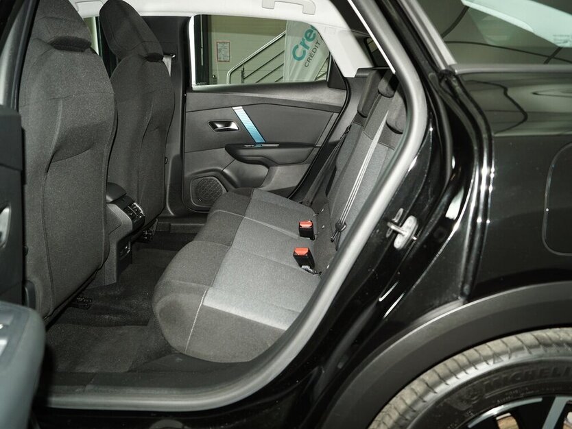 e-C4 136 Feel 50KWh CARPLAY Batteriezertifikat