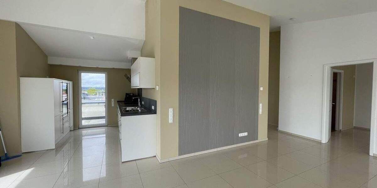 Etagenwohnung Simmerath - 3 Zimmer, 98 m&sup2;, 1.000&euro; | Angebot:24859347