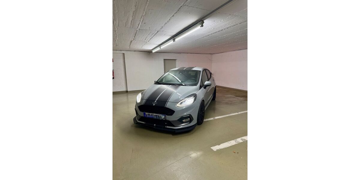 Ford Fiesta 113.310 km 14.000 € Kreuztal 57223
